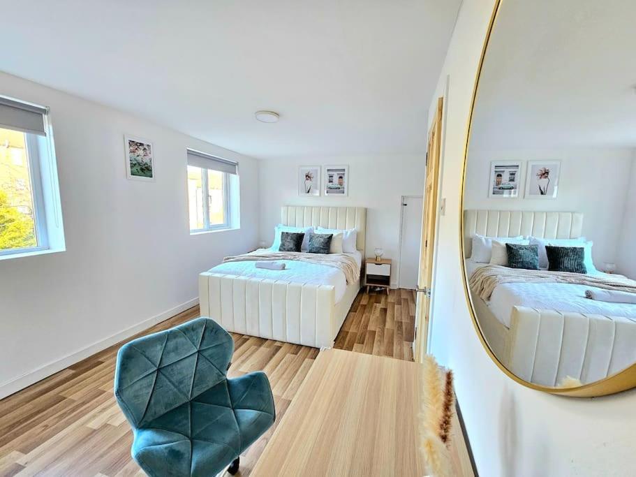 Spacious Haven With Free Parking Glasgow Exterior photo